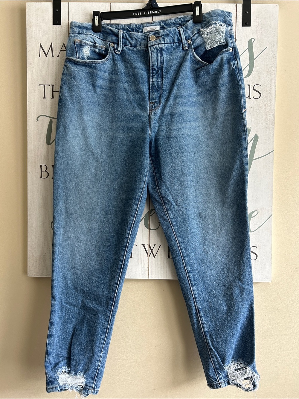 Good American medium-wash hi-rise jeans with distinct distressing, size 14/32 - Picture 3 of 10